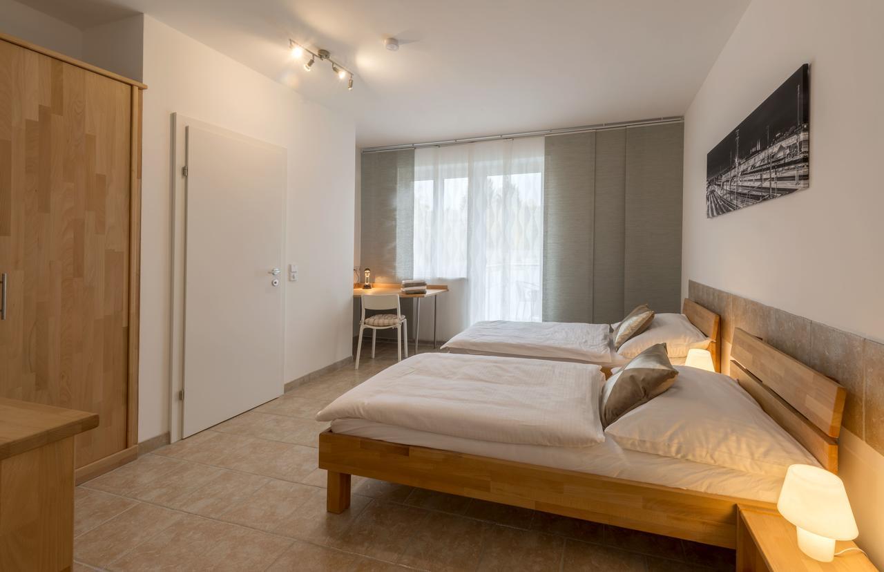 Wn Rooms Βίνερ Νόιστατ Εξωτερικό φωτογραφία