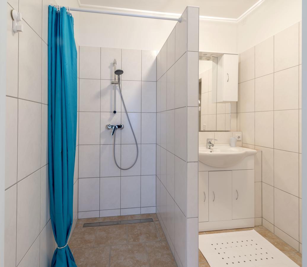 Wn Rooms Βίνερ Νόιστατ Εξωτερικό φωτογραφία