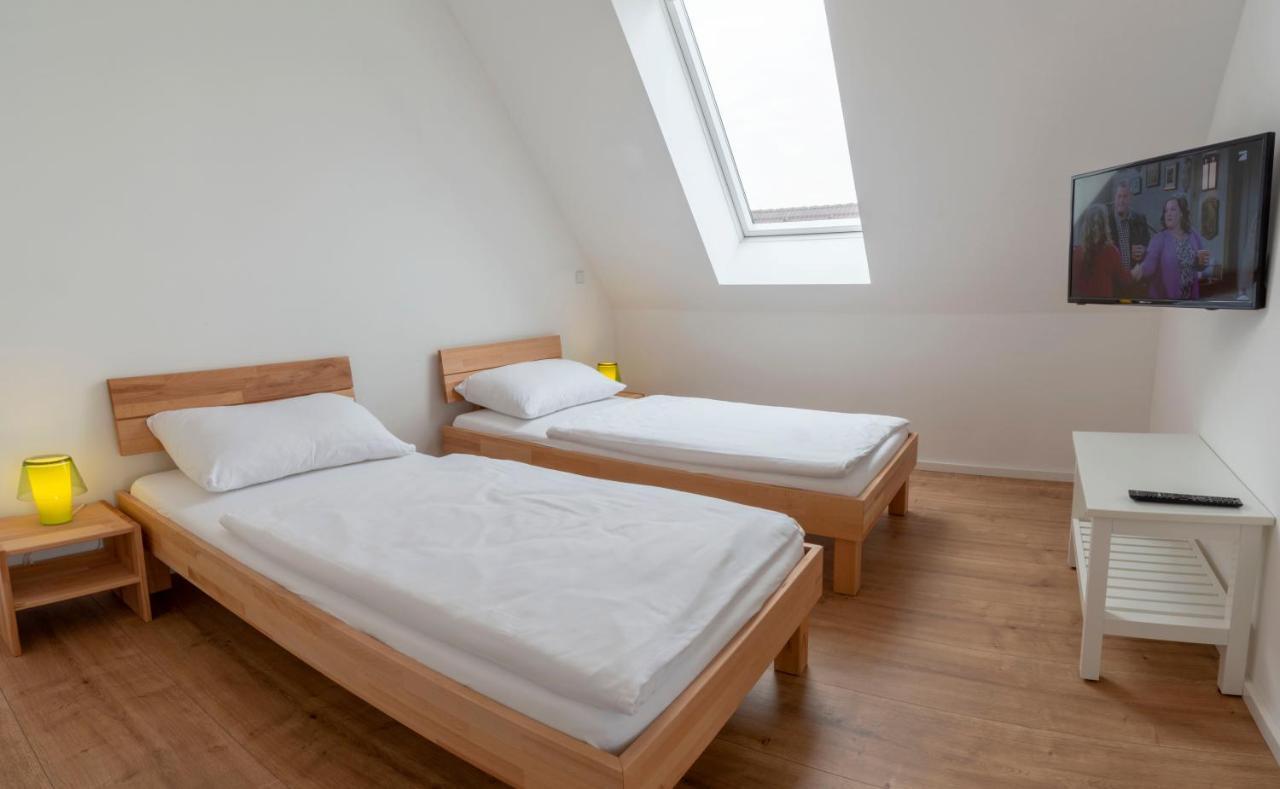 Wn Rooms Βίνερ Νόιστατ Εξωτερικό φωτογραφία